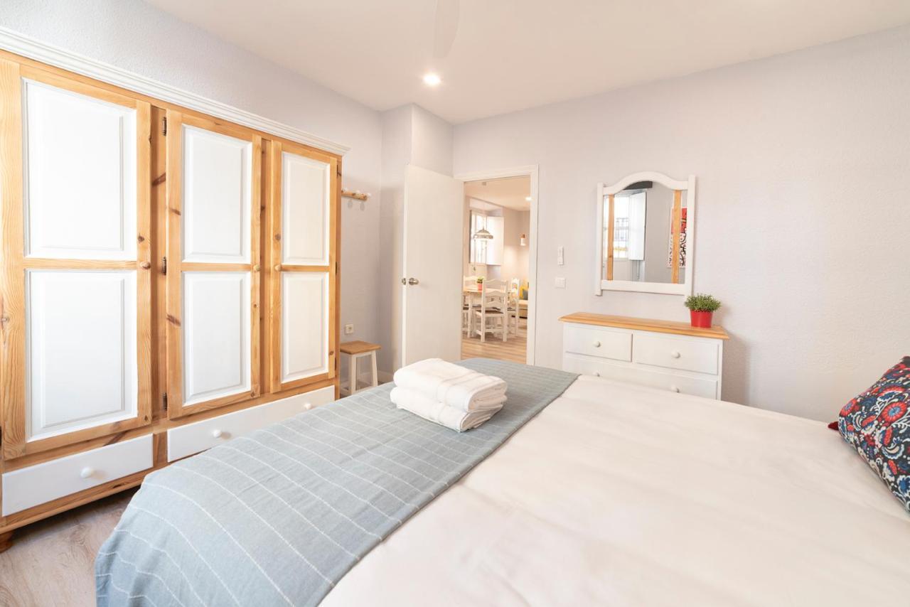 Apartamentos Alfaqueque A Siviglia Esterno foto