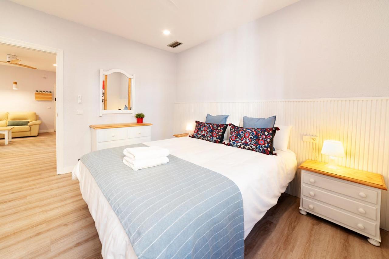 Apartamentos Alfaqueque A Siviglia Esterno foto